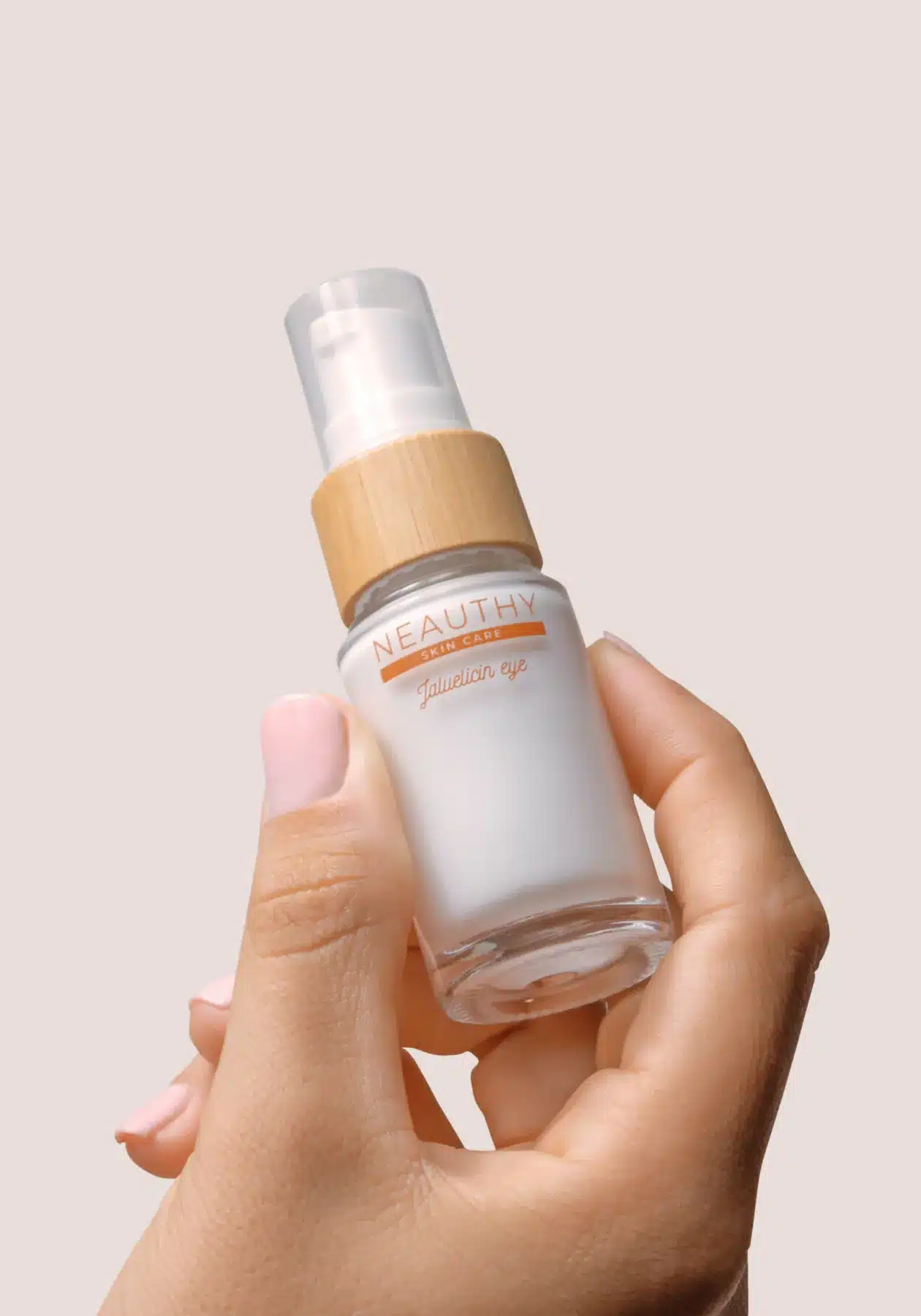 hands holding skin cream